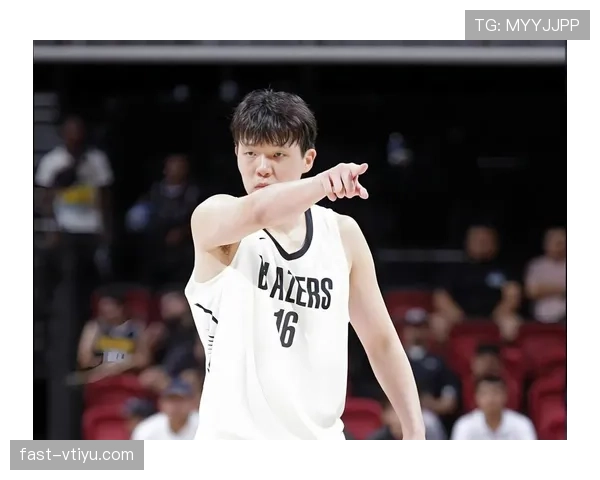 杨瀚森高位挡拆牵制对位中锋，比上季更稳定